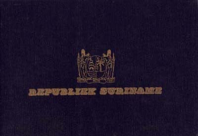 Suriname 1977, speciaal carnet donkerblauwe kaft