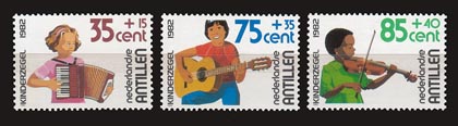 1982 Kinderzegels - Click Image to Close