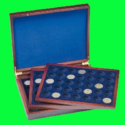 Muntbox Mahonie, 2 Euro munten, ronde uitsp, 3 tableaus - Klik op de afbeelding om het venster te sluiten